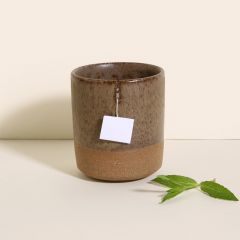 xícara com suporte para saquinho de chá, Somassae Pottery